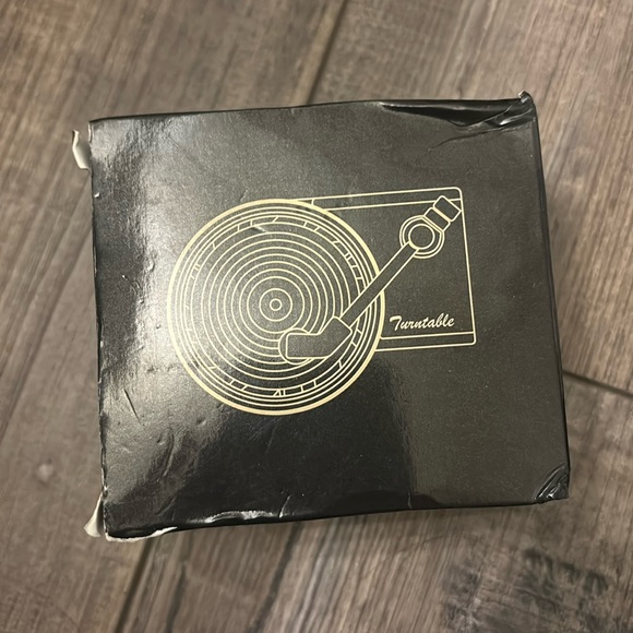 Spinning turntable car air freshener - Picture 5 of 5